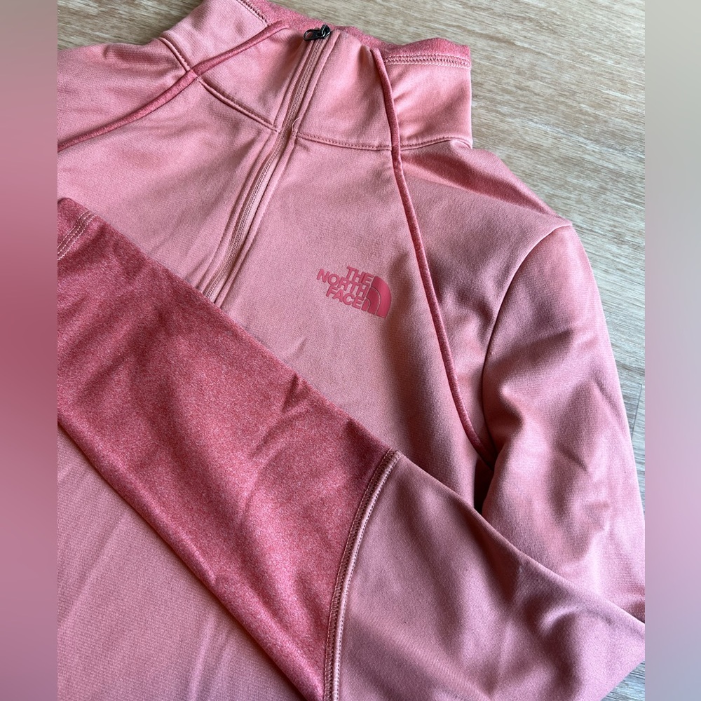 The North Face Women’s Pink 1/4 Zip Up‎ Size M